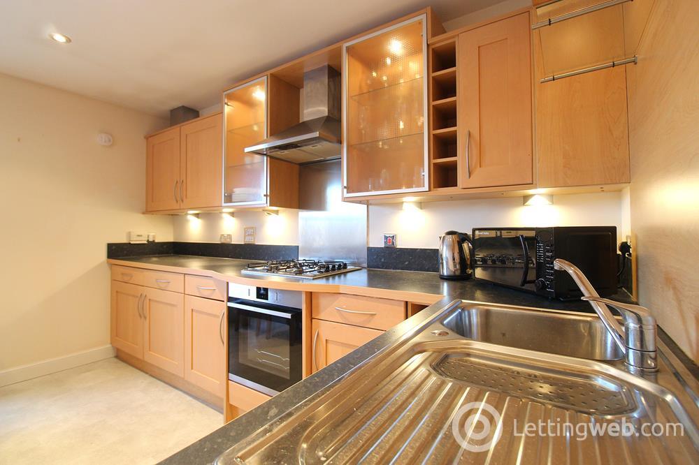 Property to rent in Rubislaw Mansions, Aberdeen, AB15