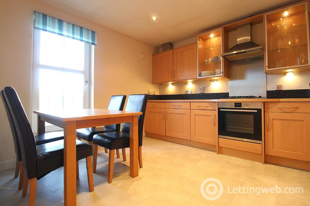 Property to rent in Rubislaw Mansions, Aberdeen, AB15