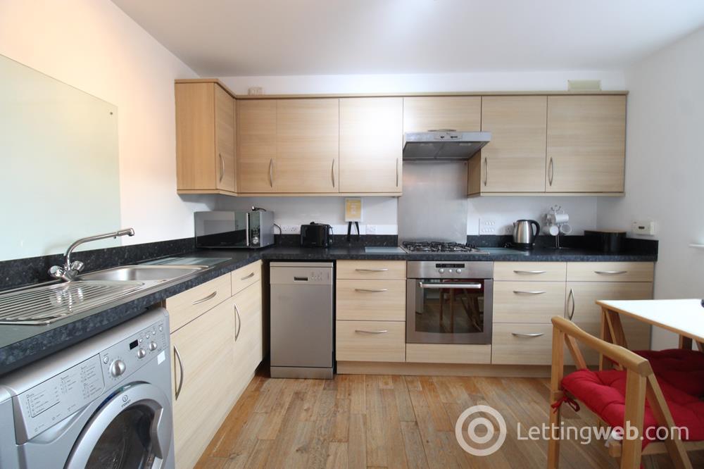 Property to rent in South College Street, Second Floor, AB11