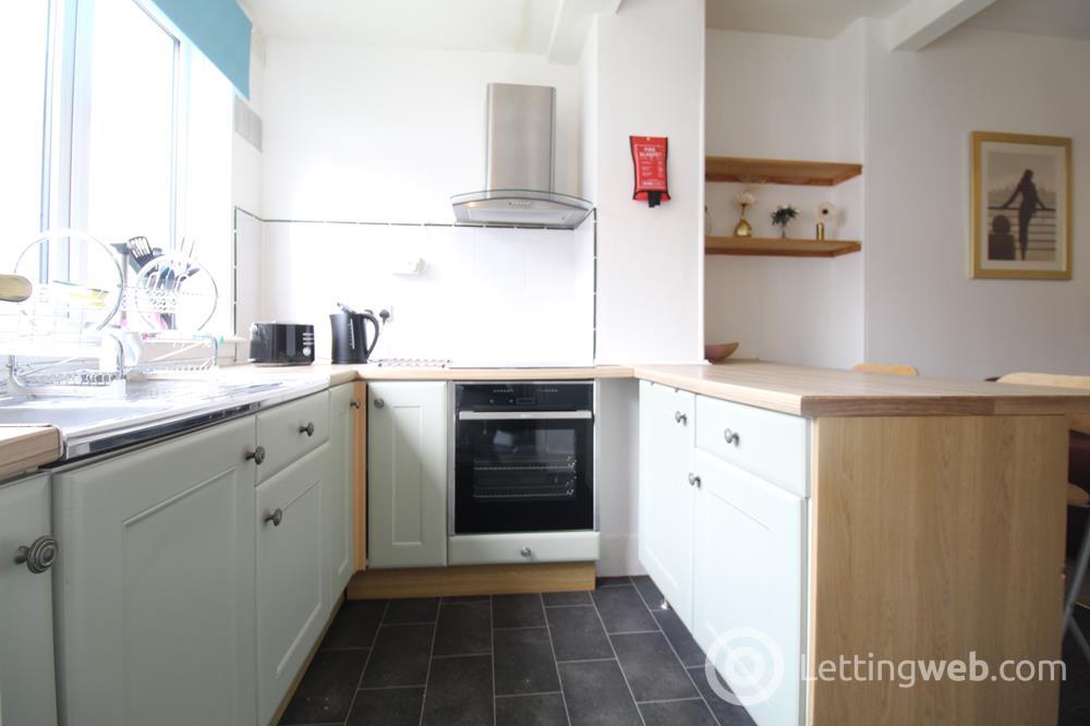 Property to rent in Erskine Street, Aberdeen