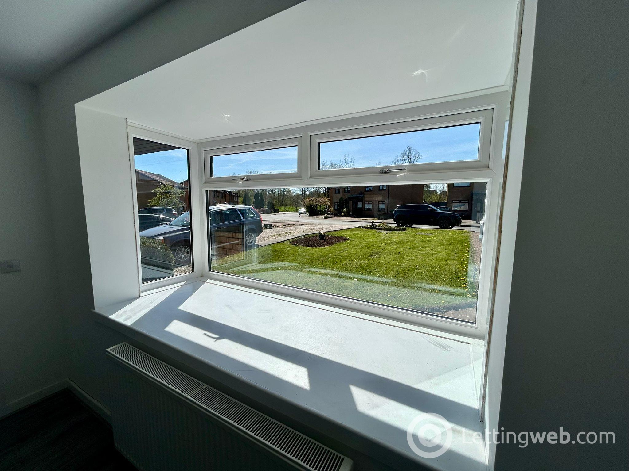 Property to rent in 48 Sherry Avenue, Holytown, Motherwell, ML1 4YB