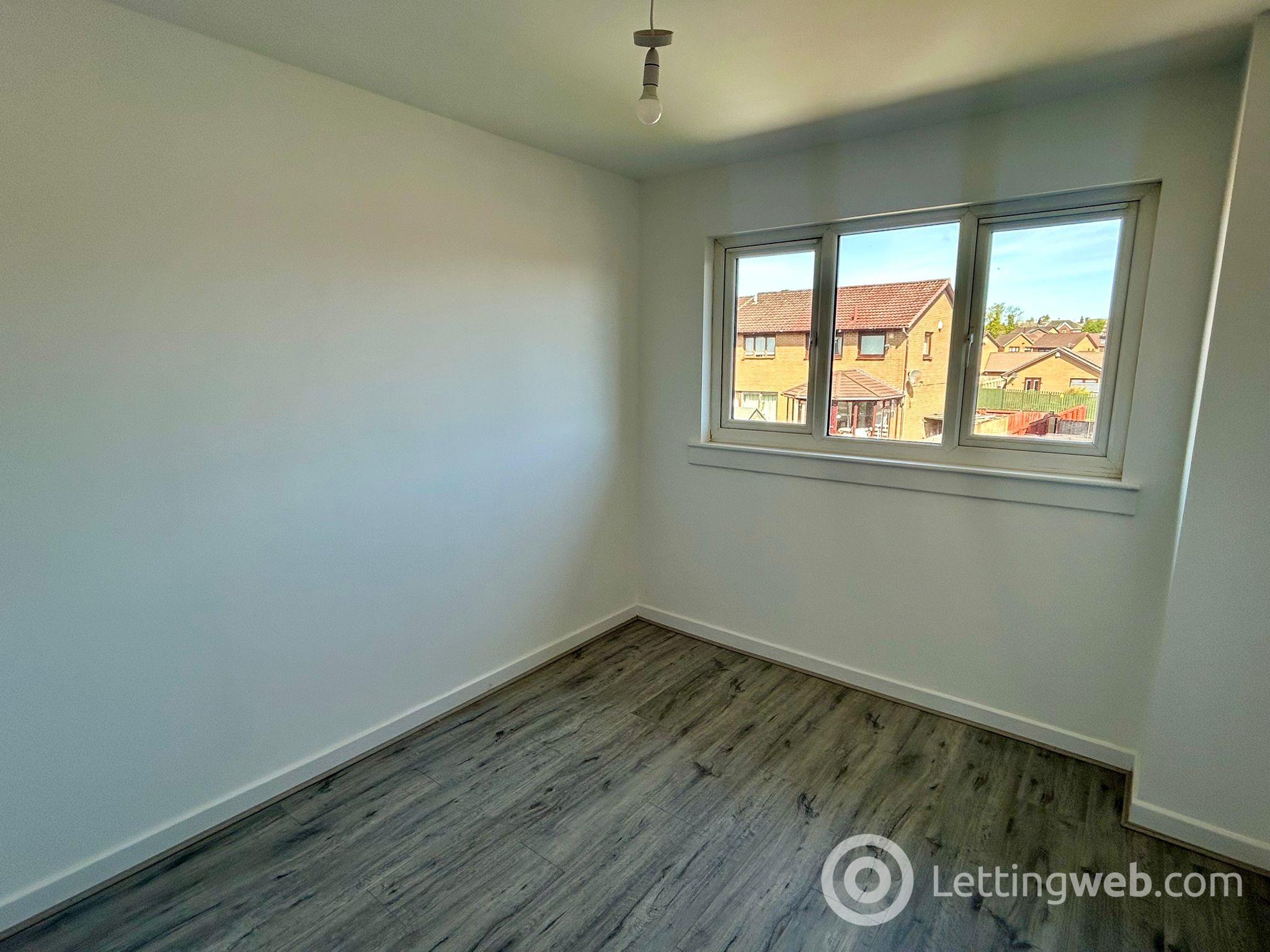 Property to rent in 48 Sherry Avenue, Holytown, Motherwell, ML1 4YB