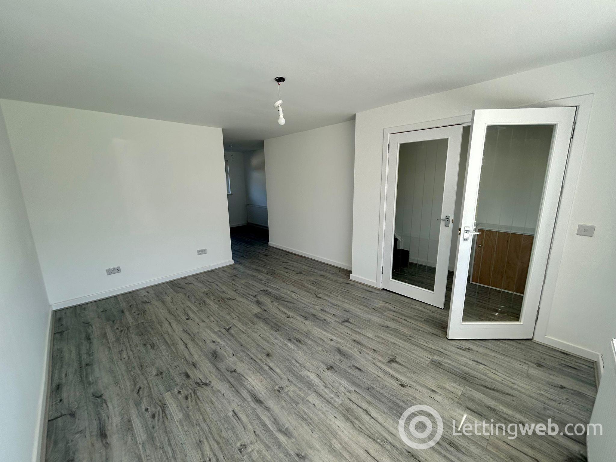 Property to rent in 48 Sherry Avenue, Holytown, Motherwell, ML1 4YB