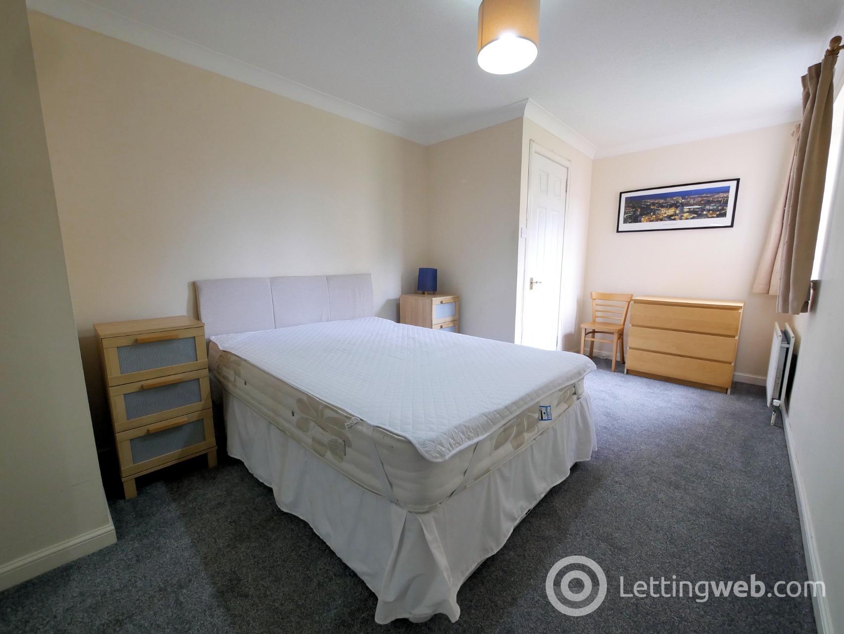 Property to rent in Russell Gardens, Roseburn, Edinburgh, EH12 5PG