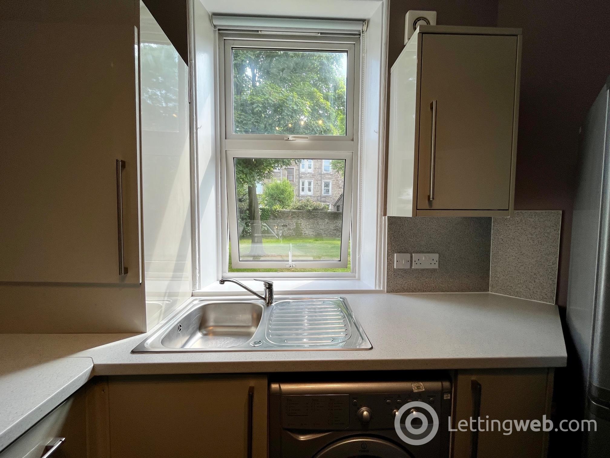 Property to rent in 5 Morgan Place in Dundee