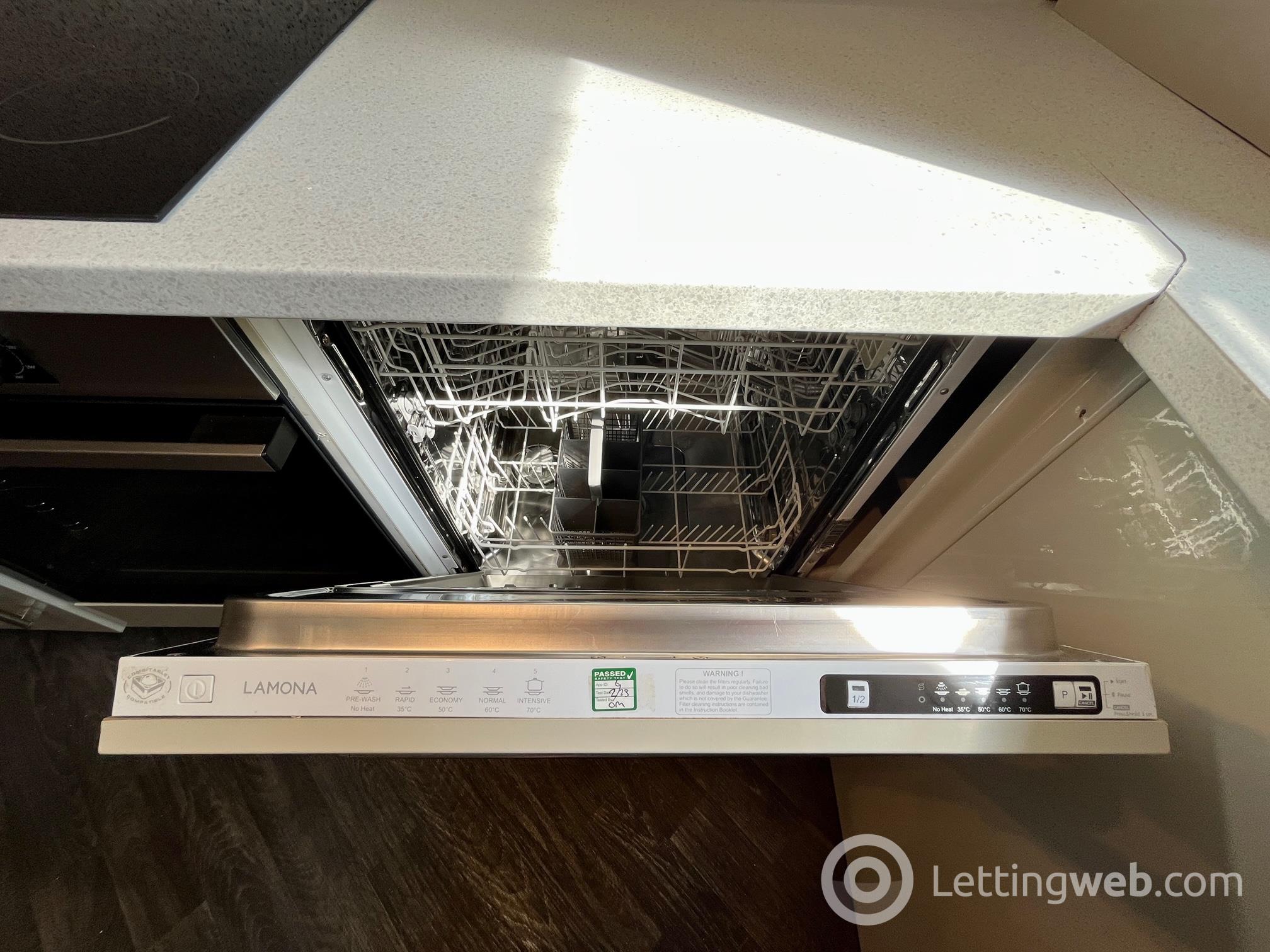 Property to rent in 5 Morgan Place in Dundee