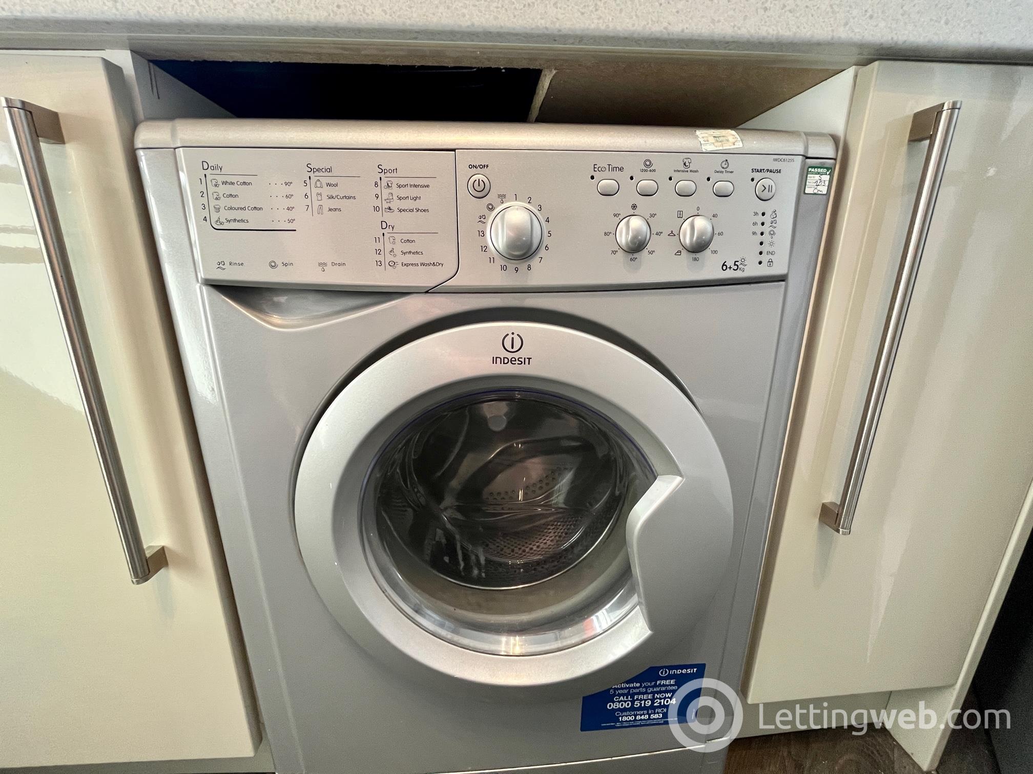 Property to rent in 5 Morgan Place in Dundee