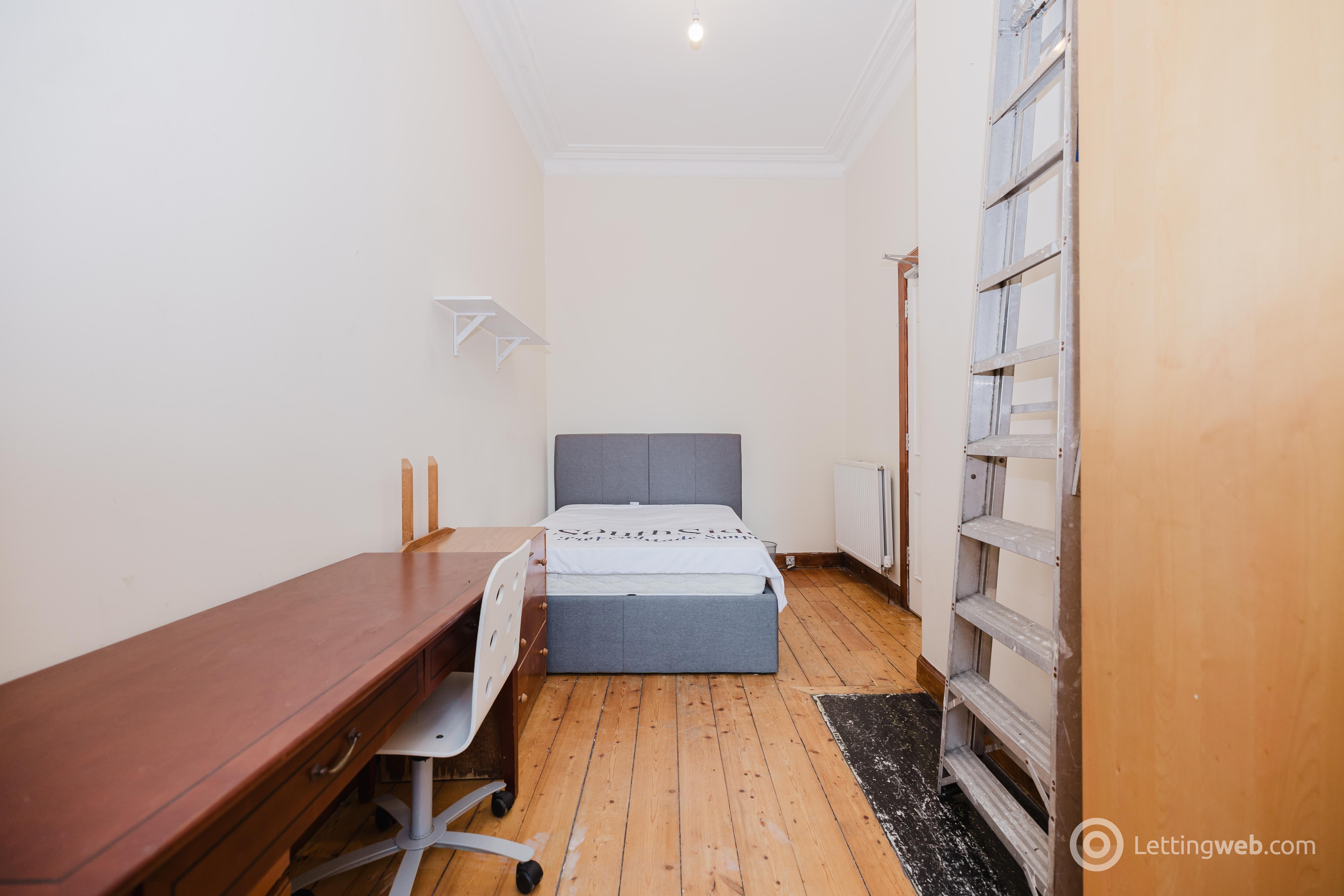 Property to rent in Lutton Place, Edinburgh, EH8