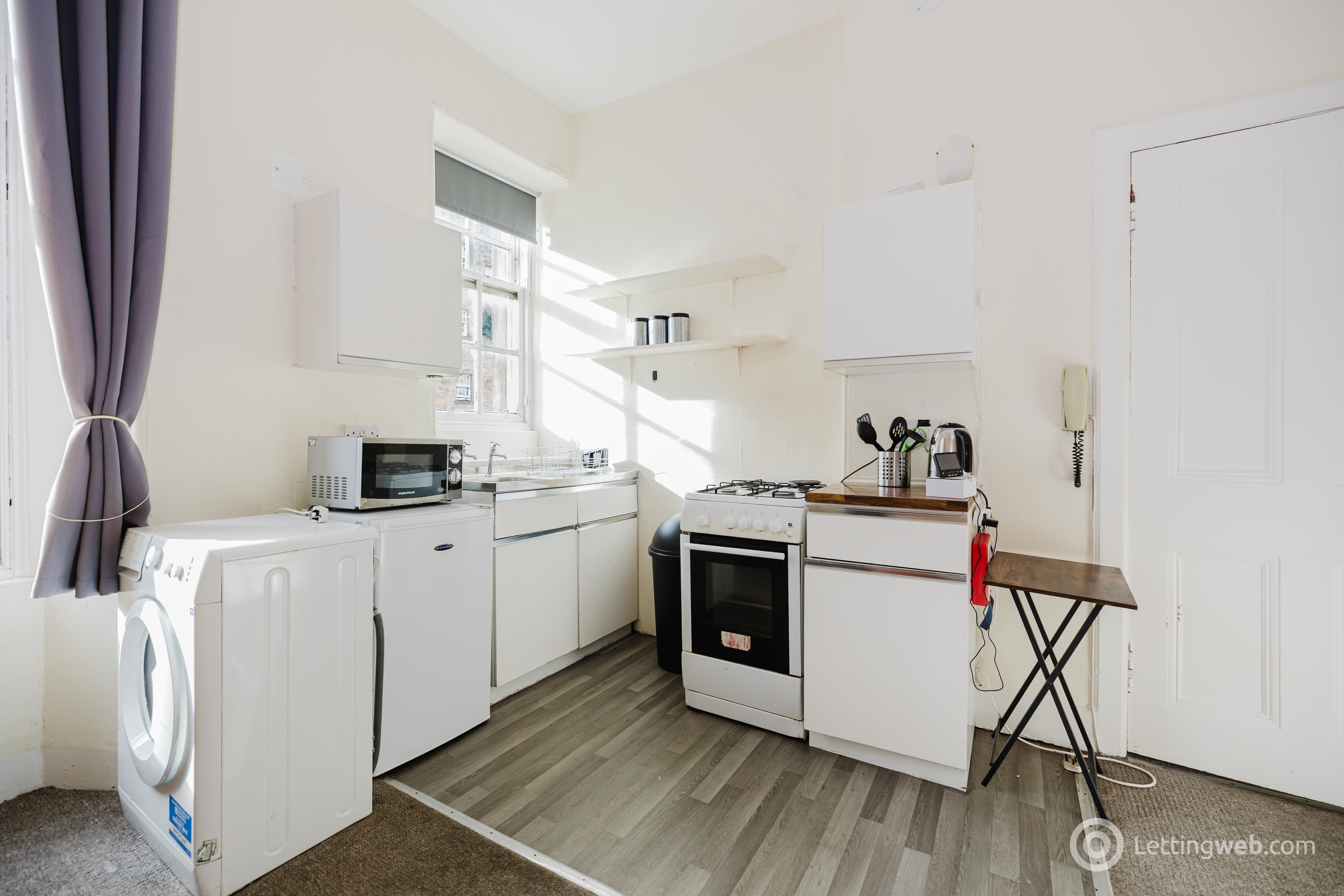 Property to rent in HIGH STREET, Edinburgh, EH1