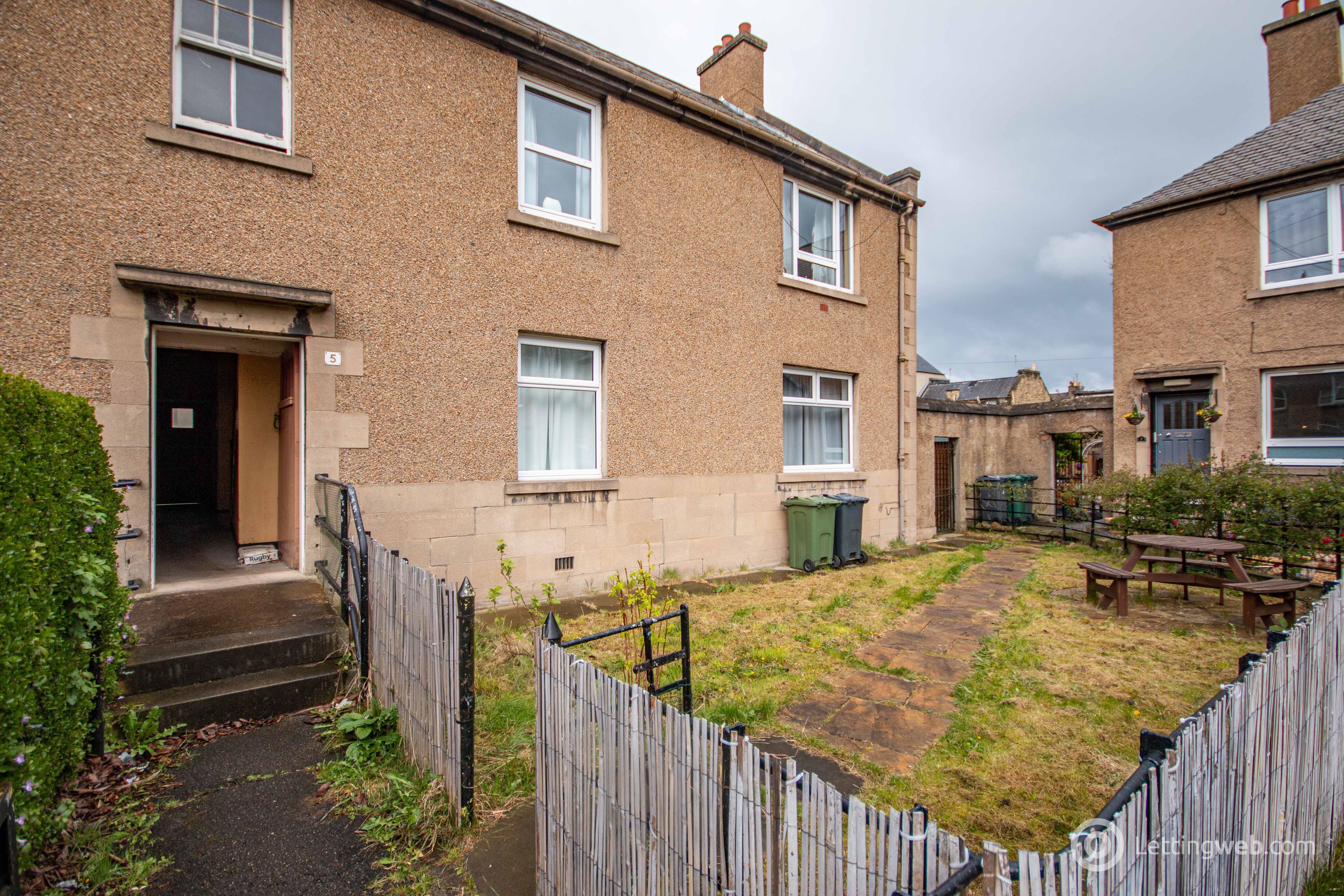 Property to rent in Mount Lodge Place, Edinburgh, EH15 2AD