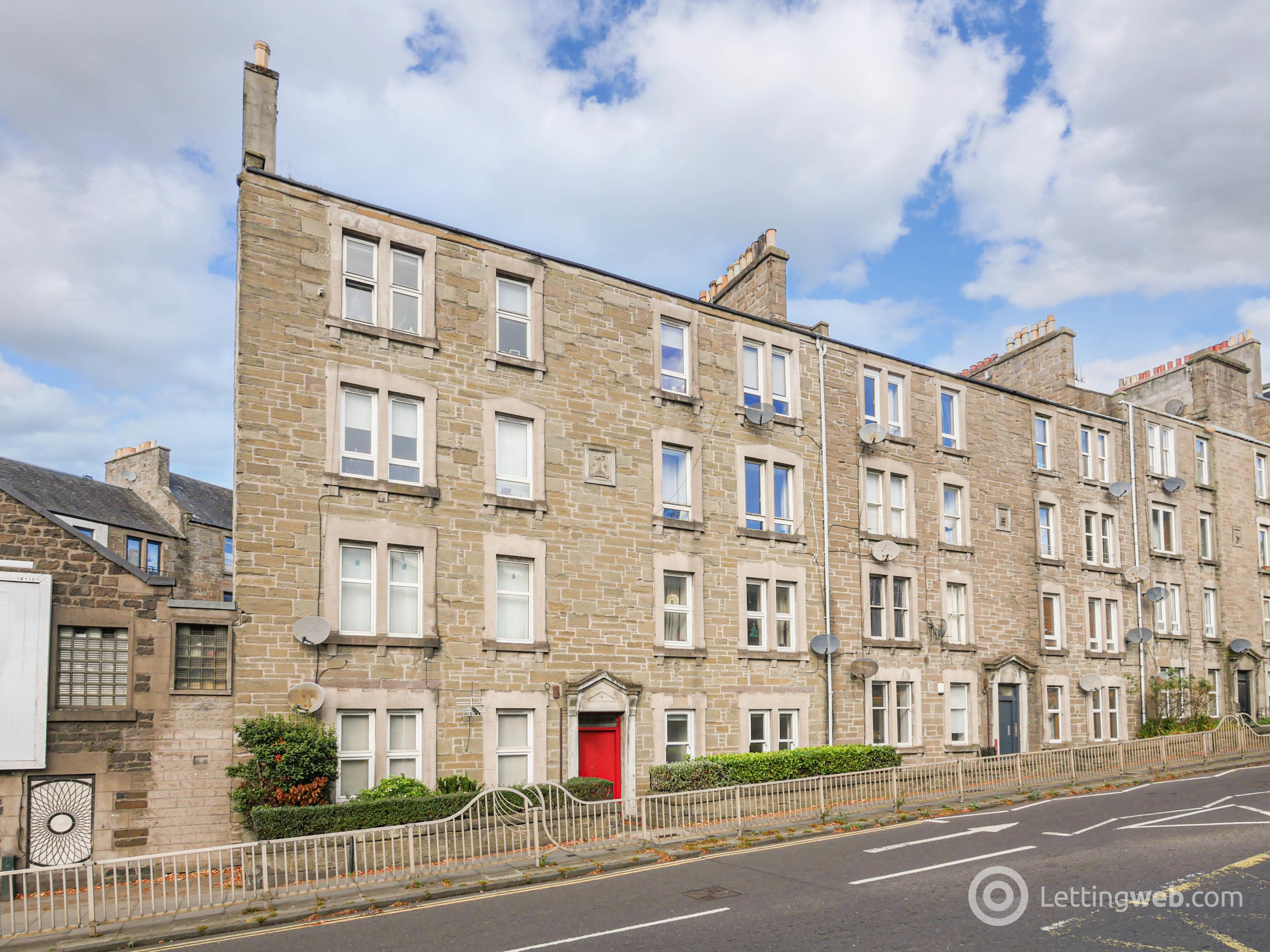 Property to rent in 6 Forfar Road