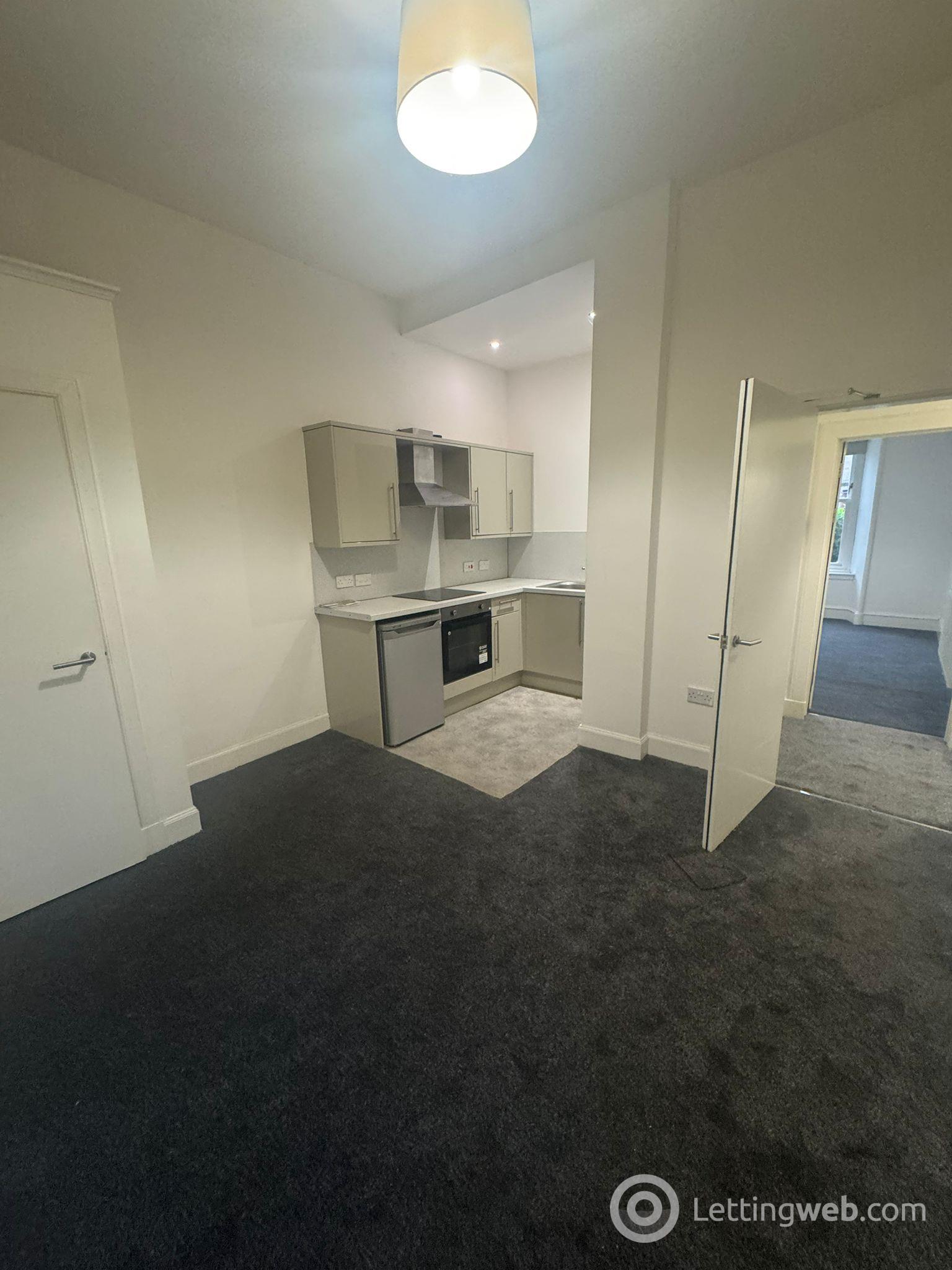 Property to rent in 6 Forfar Road