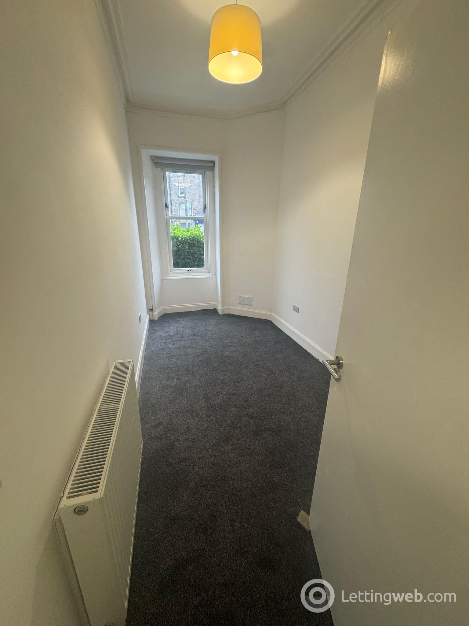 Property to rent in 6 Forfar Road