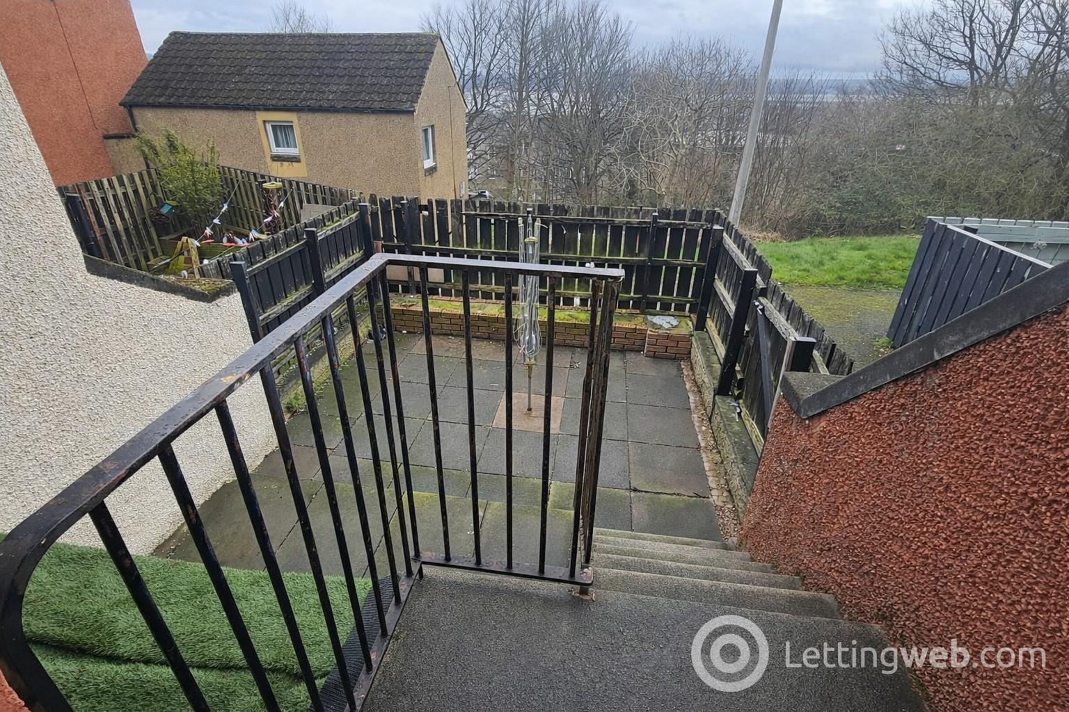 Property to rent in 52 Watson Street