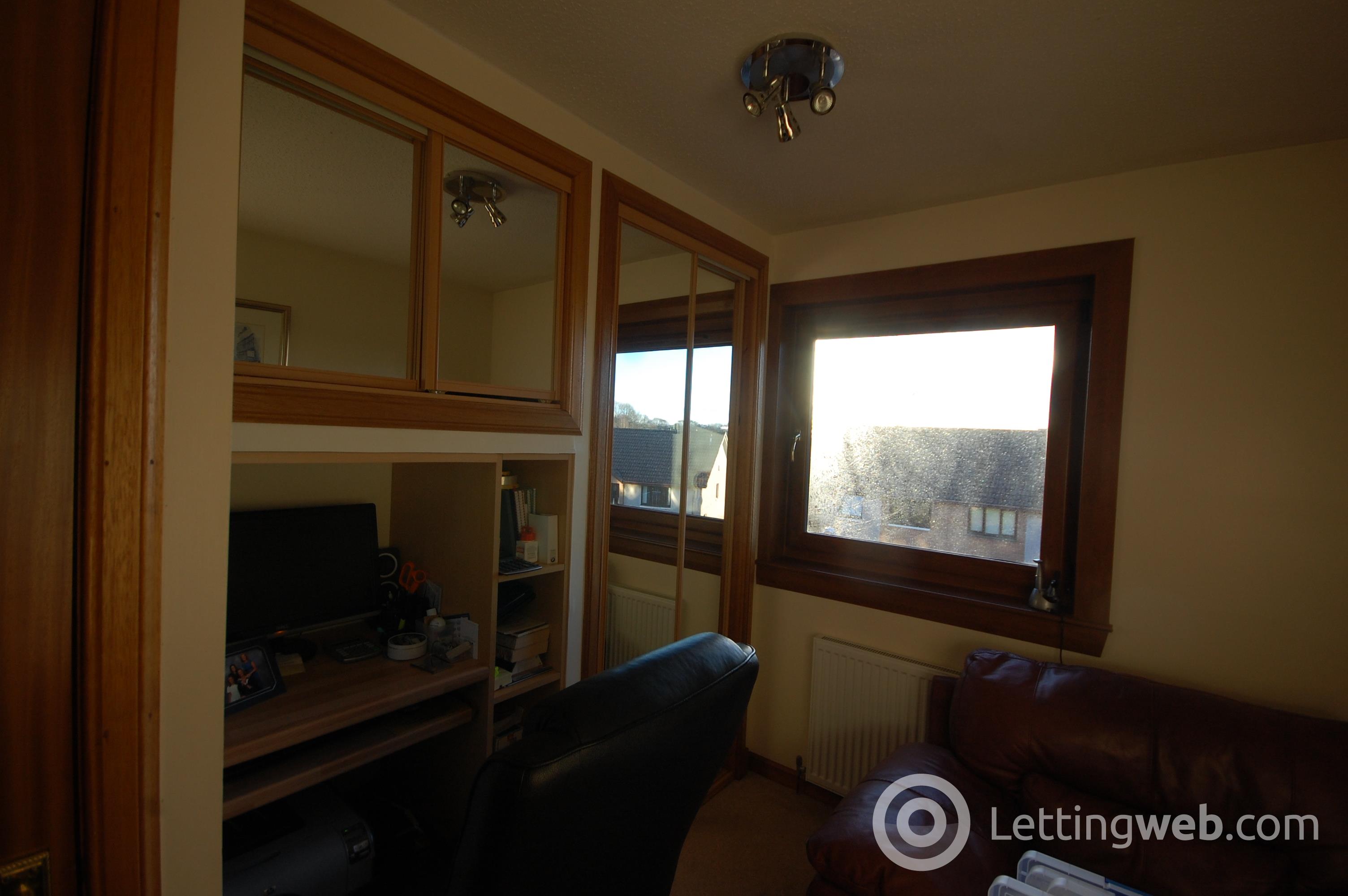 Property to rent in Kippford Street