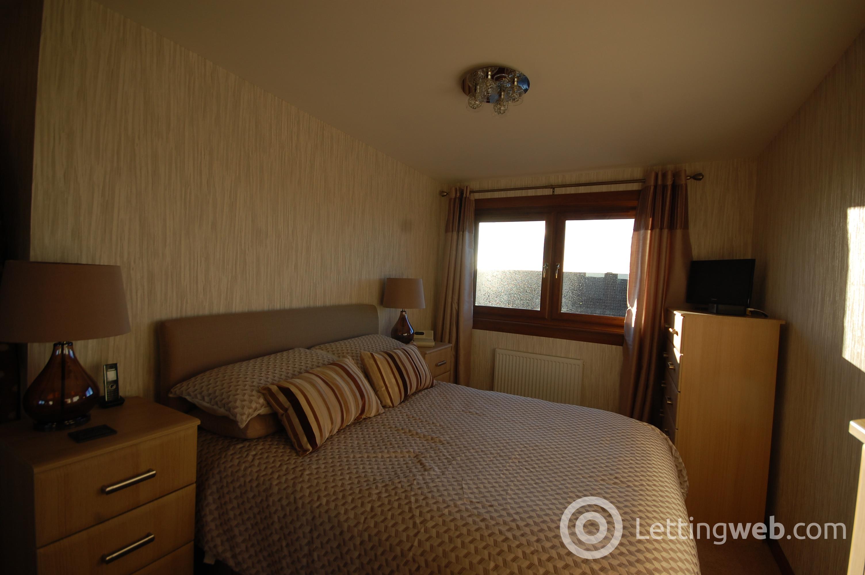 Property to rent in Kippford Street