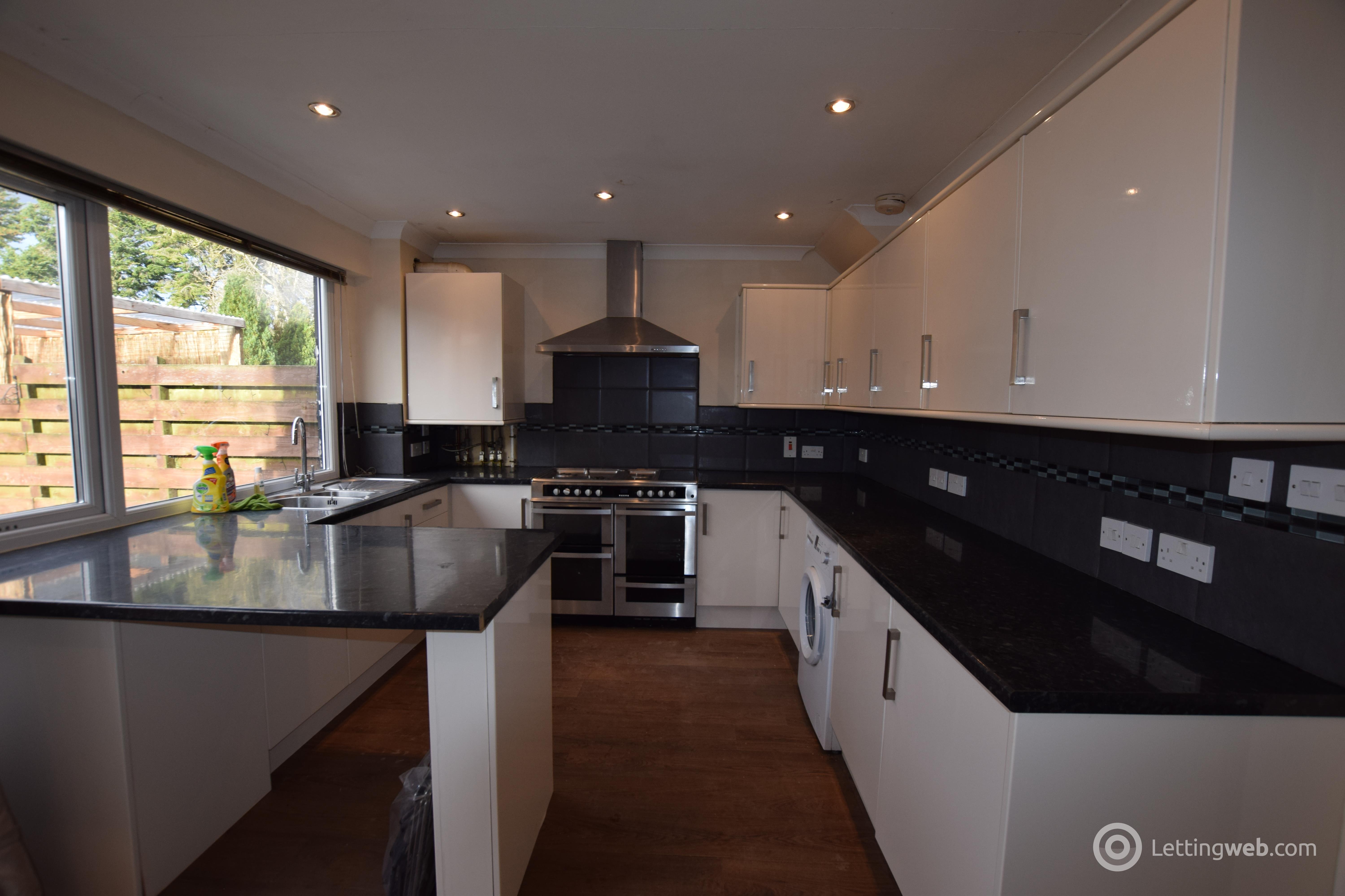 Property to rent in 38 ORCHARD COURT, DUNDEE, DD4 9DB