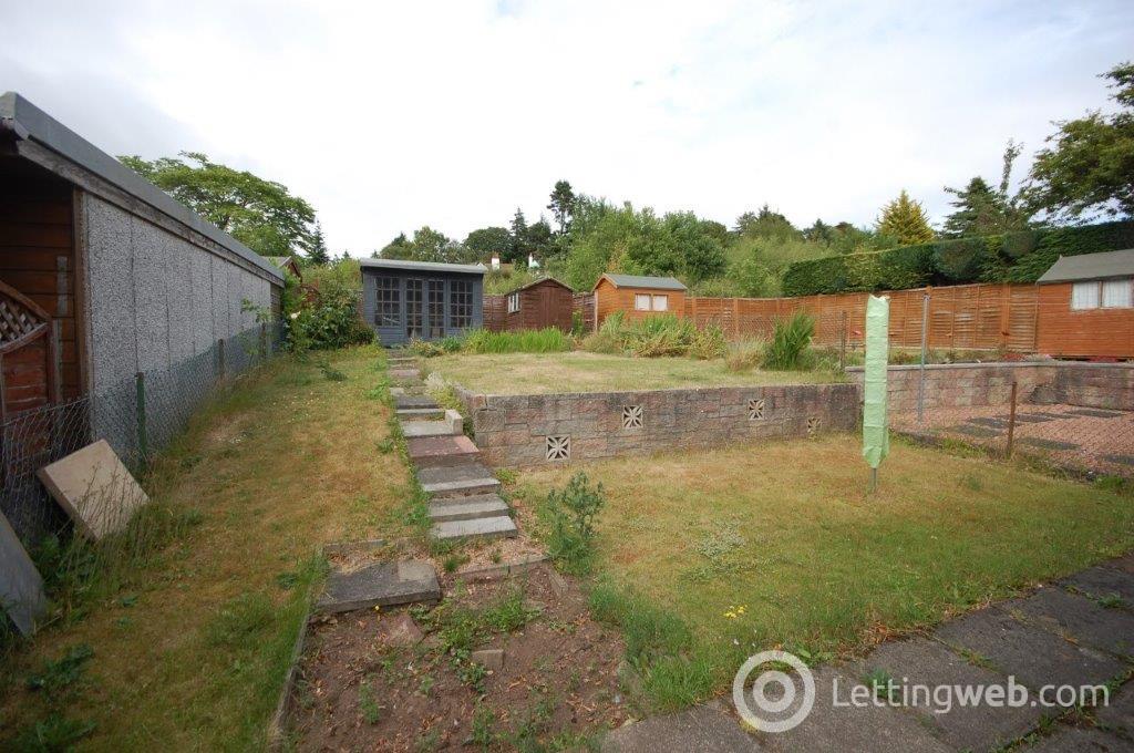 Property to rent in 40 NEWHALL GARDENS DUNDEE