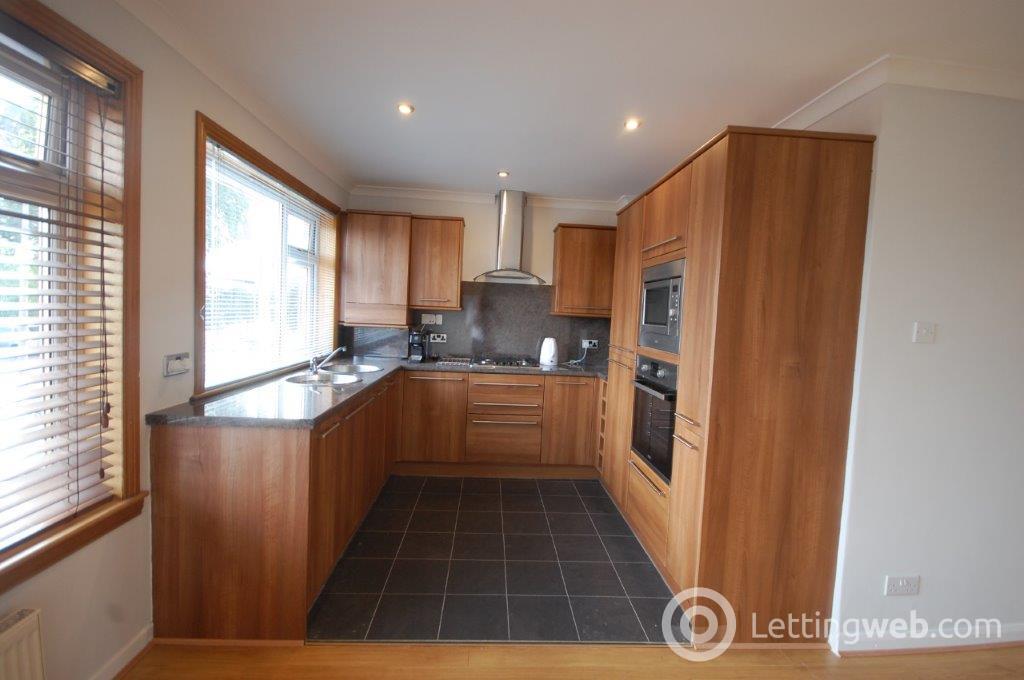 Property to rent in 40 NEWHALL GARDENS DUNDEE