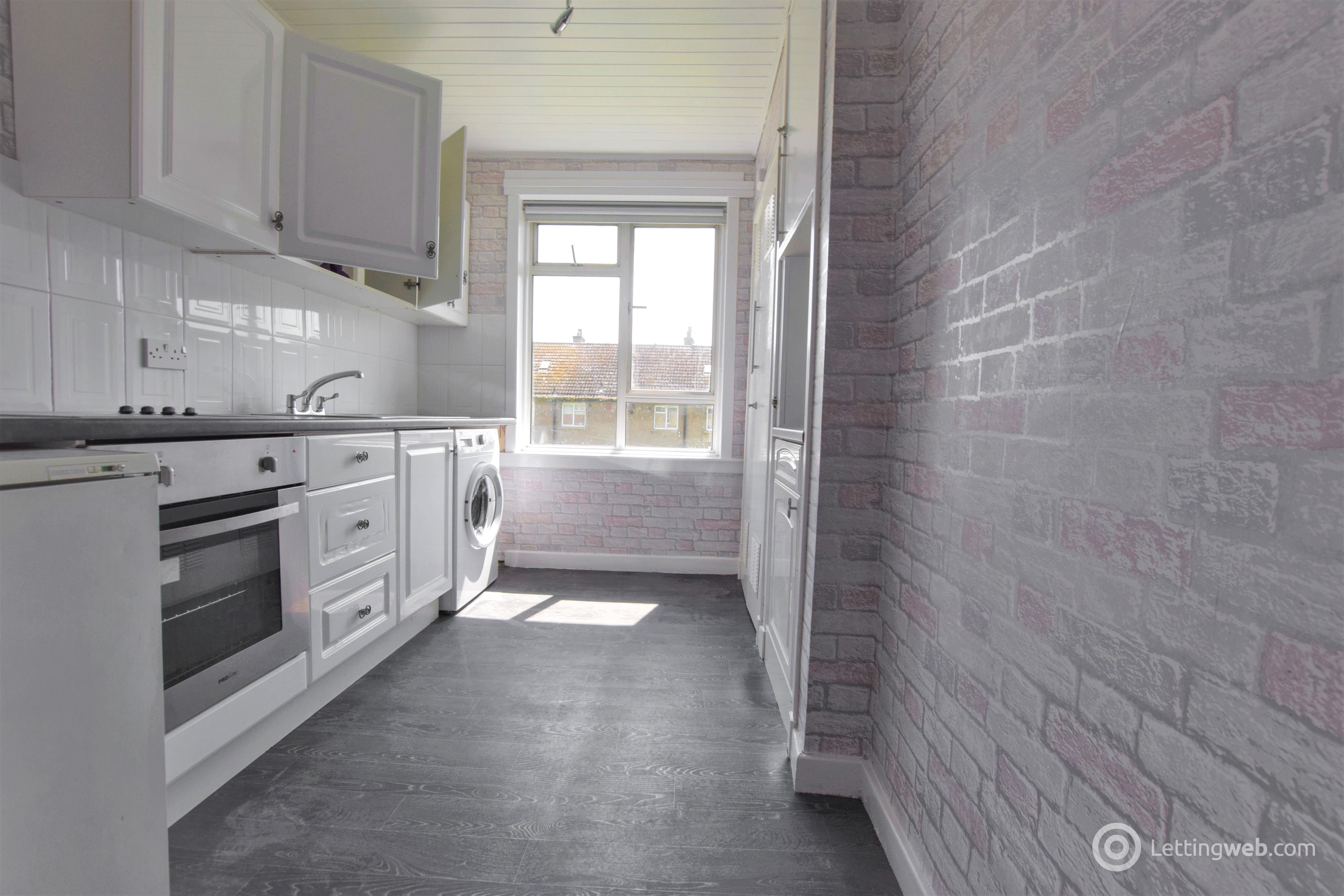 Property to rent in 27 BALLINDEAN ROAD DUNDEE