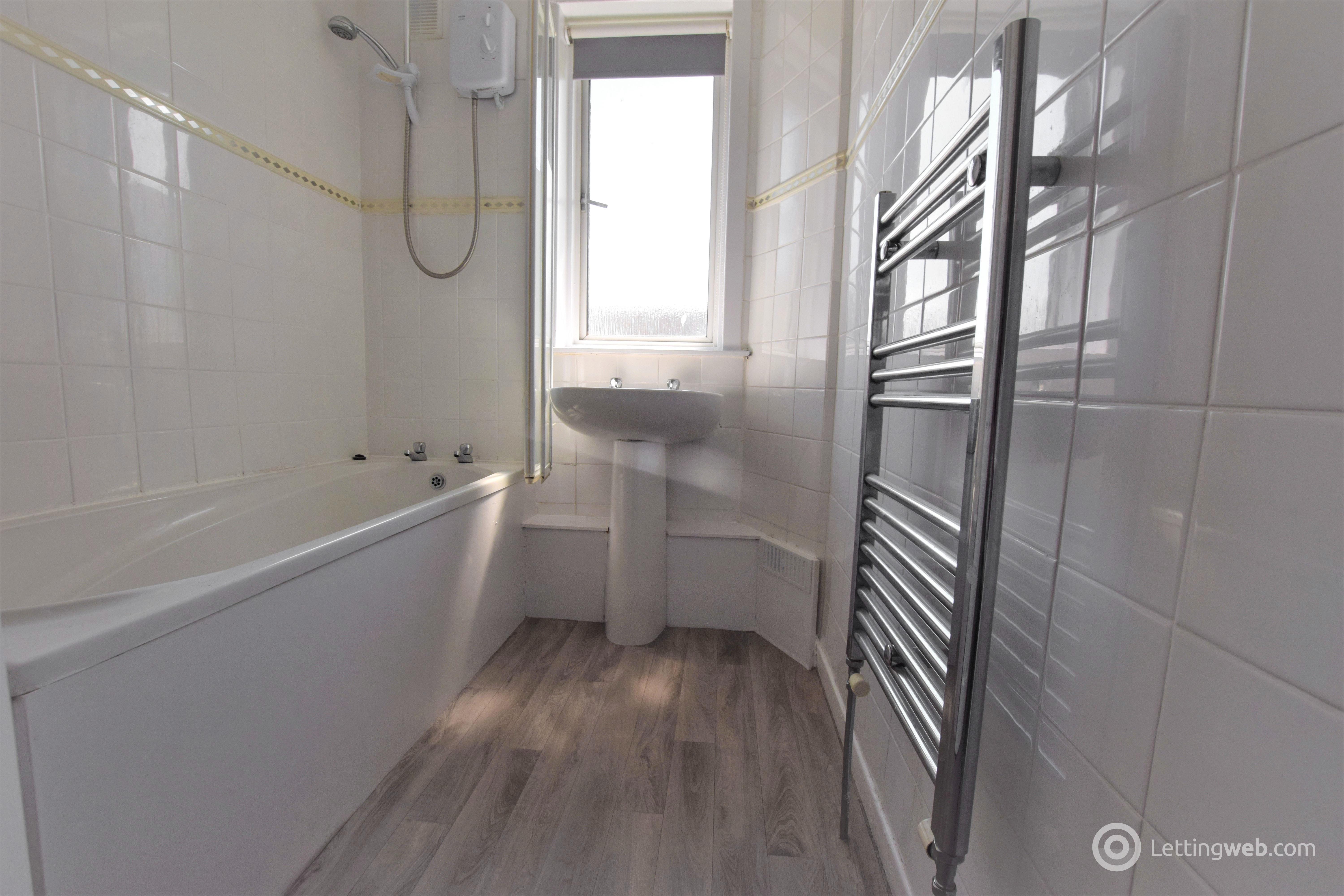 Property to rent in 27 BALLINDEAN ROAD DUNDEE