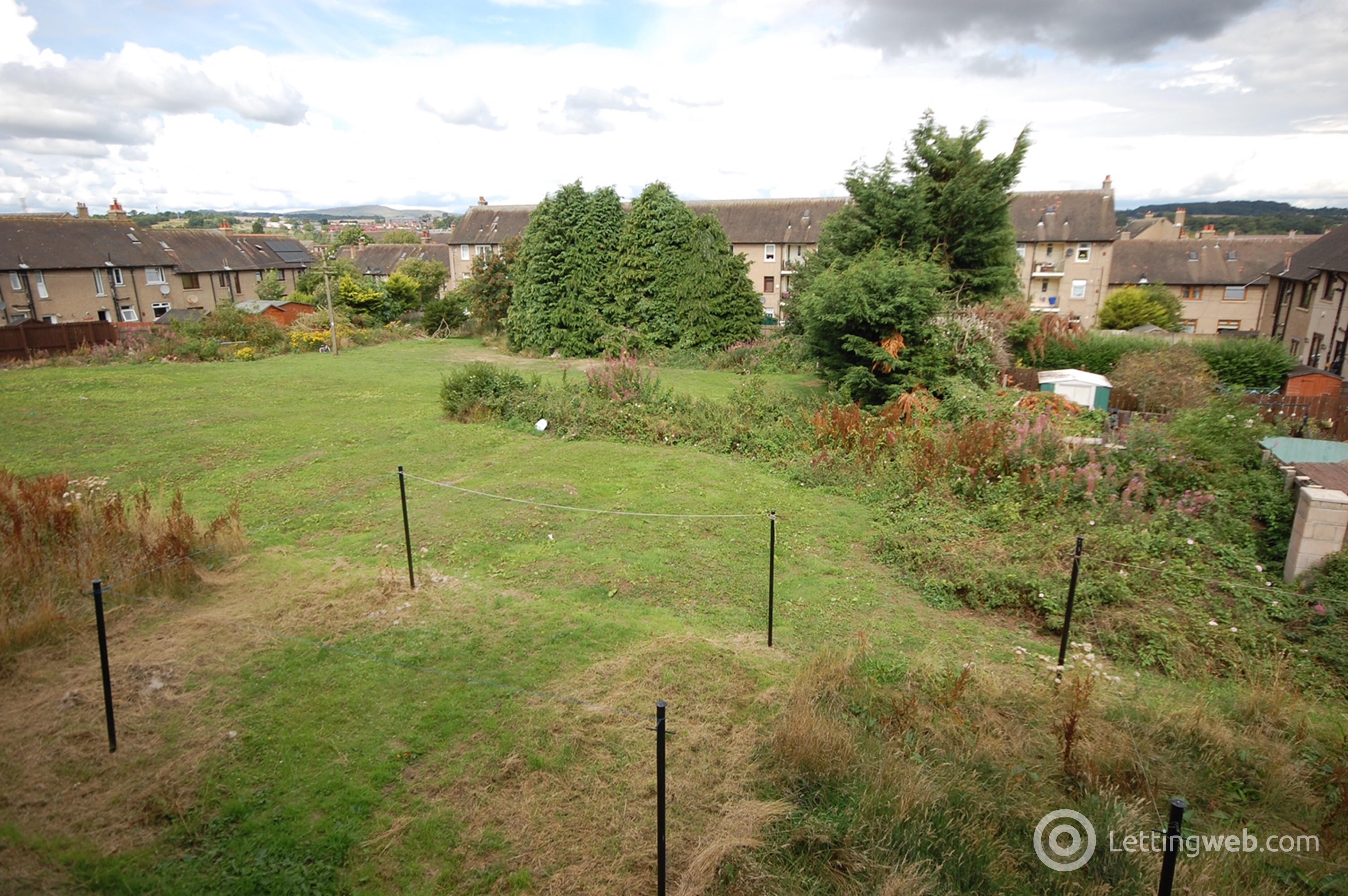 Property to rent in 24 Balerno Street Dundee