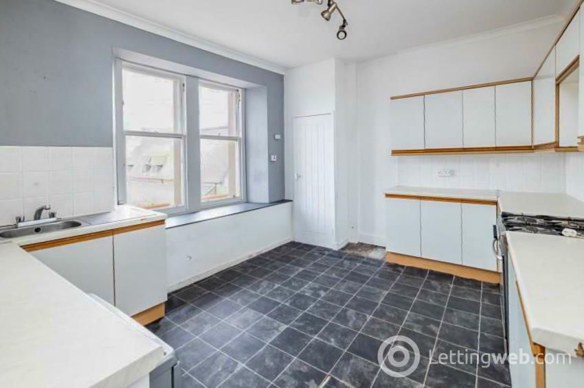 Property to rent in 27 Constitution Street, Dundee