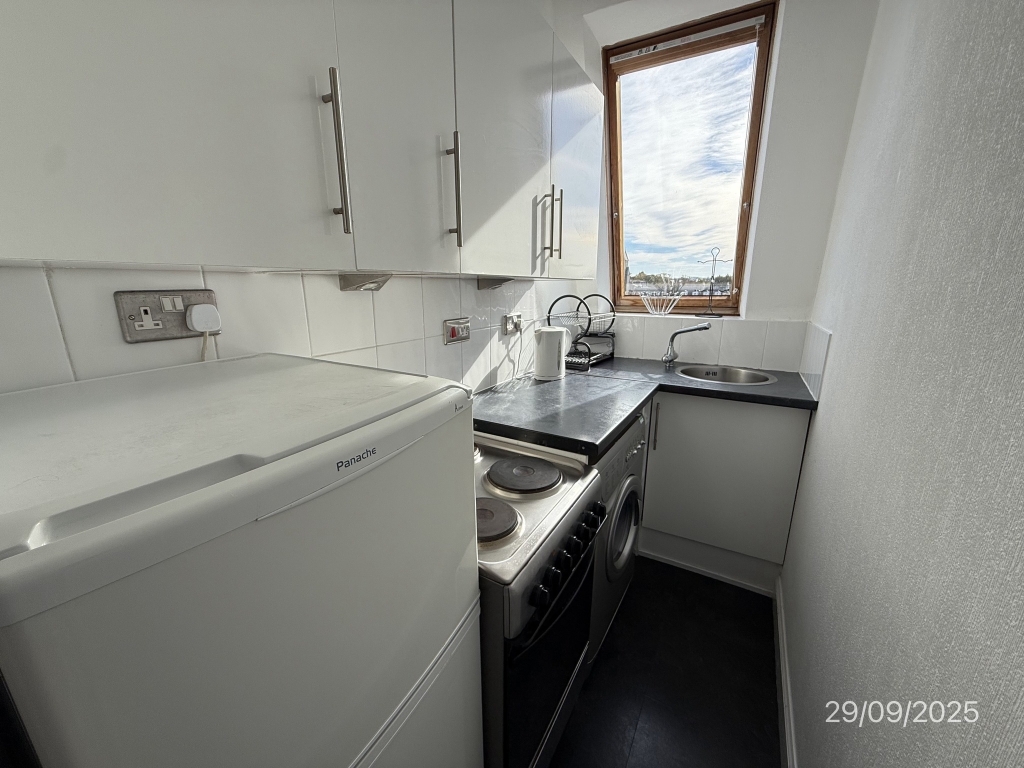 Property image 2 for - Whitehall Place, Flat 8, Top Floor Left, Aberdeen, Aberdeenshire, AB25, AB25