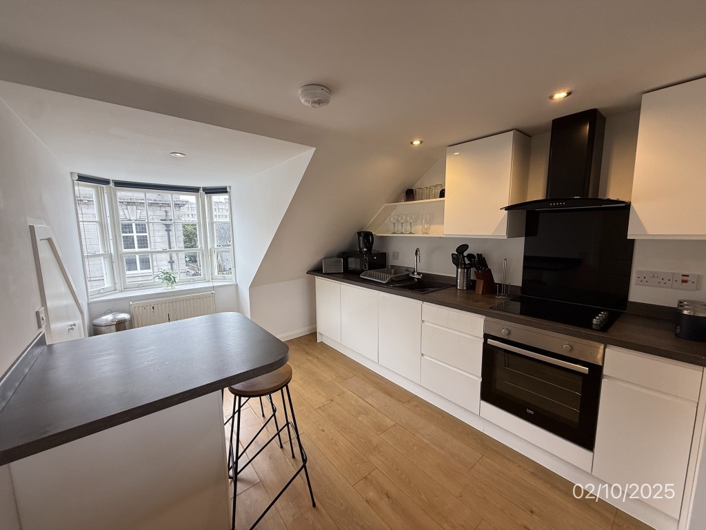 Property image 2 for - Crown Street, Top Floor Flat, Aberdeen, Aberdeenshire, AB11, AB11