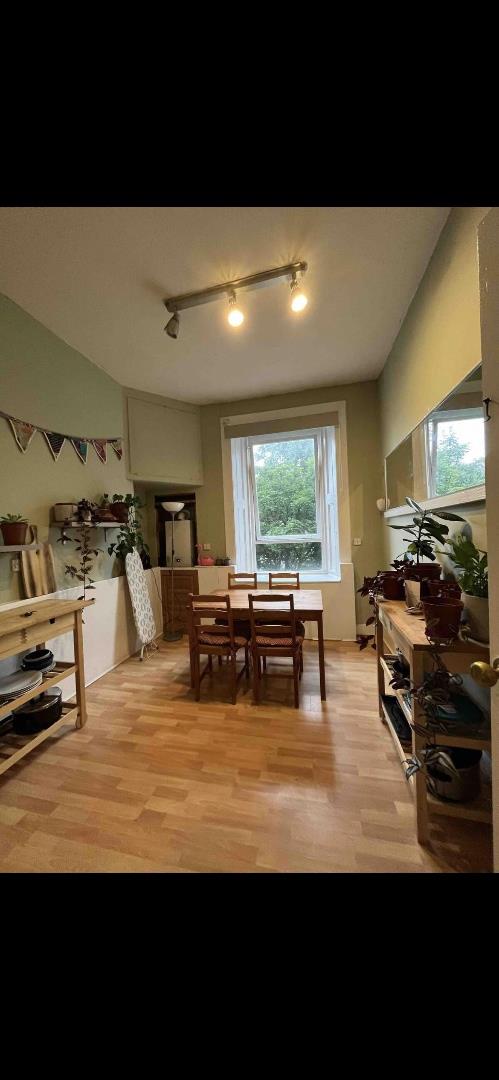 Property image 4 for - 2/2, 96 Roslea Drive, Glasgow, G31 2RR, G31