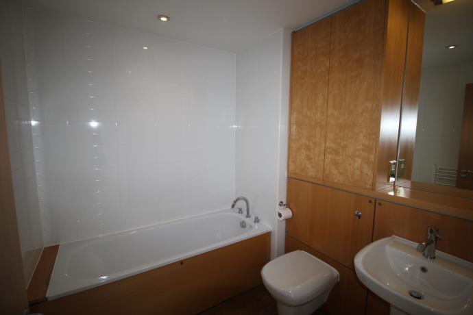 Property image 9 for - Western Harbour Midway, EH6