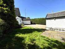 Property to rent in 149 Ayr Road Newton Mearns