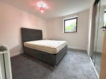 Property to rent in 7 Manresa place St Georges Cross