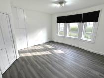 Property to rent in Harefield Drive