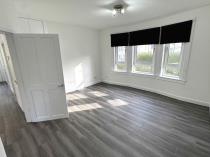 Property to rent in Harefield Drive