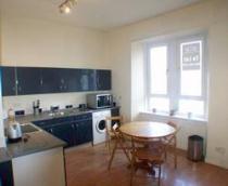 Property to rent in 1148 Tollcross Road