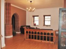 Property to rent in 174 Queens Drive South Side