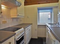 Property to rent in 16 Montford Avenue