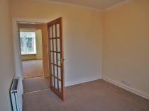 Property to rent in 16 Montford Avenue