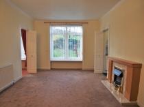 Property to rent in 16 Montford Avenue