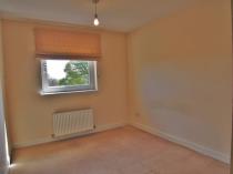 Property to rent in Viewmount Drive