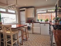 Property to rent in 10 Gateside Road 1-1 Rowallan Barrhead