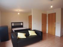 Property to rent in 15 Victoria Road South Side