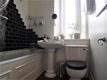 Property to rent in 542 Cathcart Road