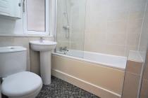 Property to rent in 11 Dorchester Avenue West End