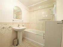 Property to rent in 14 Woodlands Court Woodlands Road Thornliebank