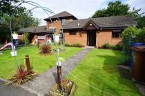 Property to rent in 23 Elderpark Grove