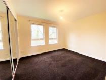 Property to rent in 14 Woodlands Court Woodlands Road Thornliebank