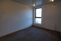 Property to rent in 76 Kennishead Avenue