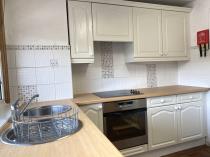 Property to rent in 76 Kennishead Avenue